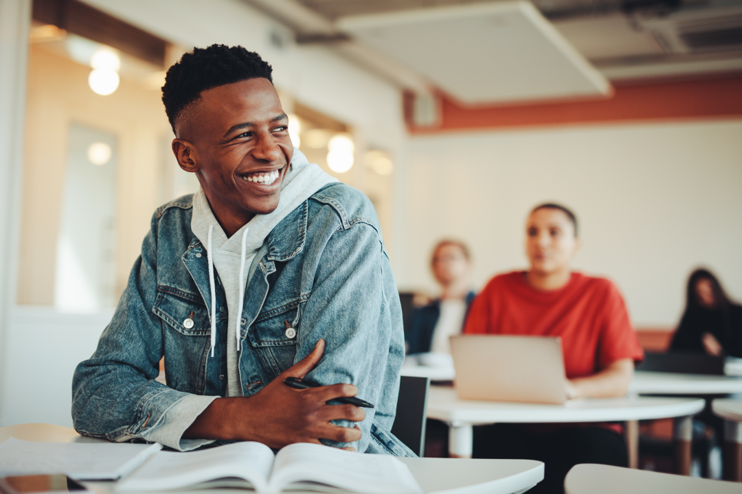 How to Help Your College Student Build Credit While Still in School 